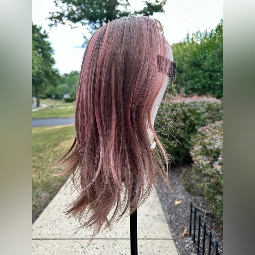 🌟NEW Chelsey Smith Crowns Clara - Cherry Truffle Synthetic Wig - Standard Size🌟 - Picture 9 of 10